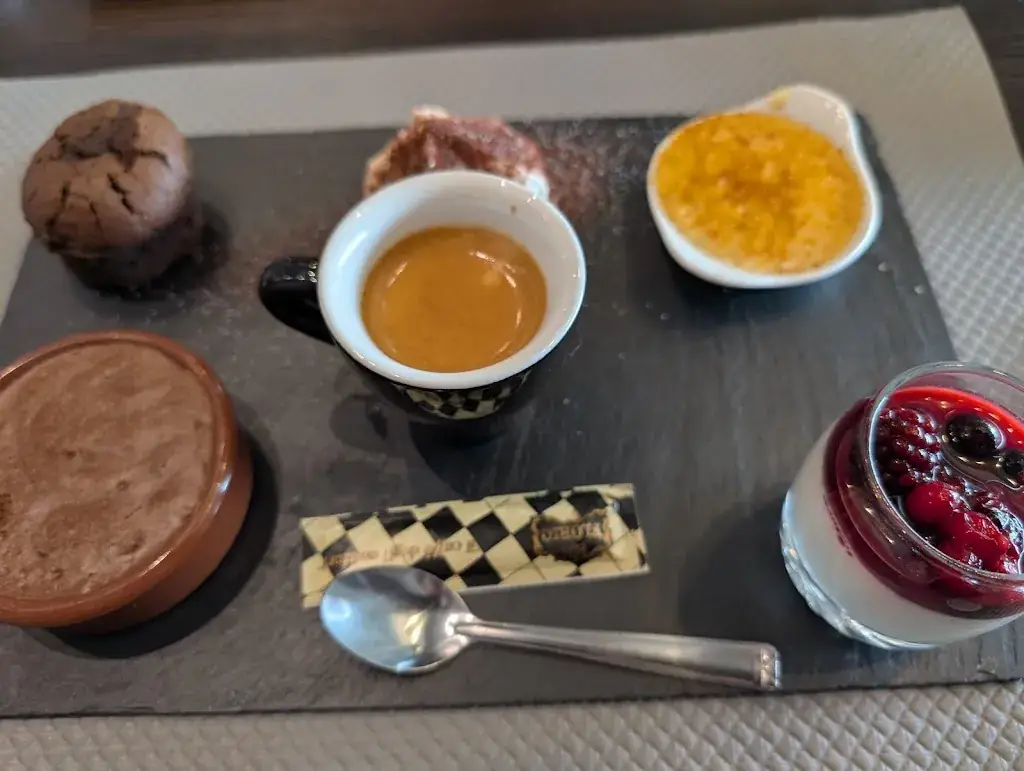 Lisa QB_D'ici & D'ailleurs_Mont-de-Marsan_review