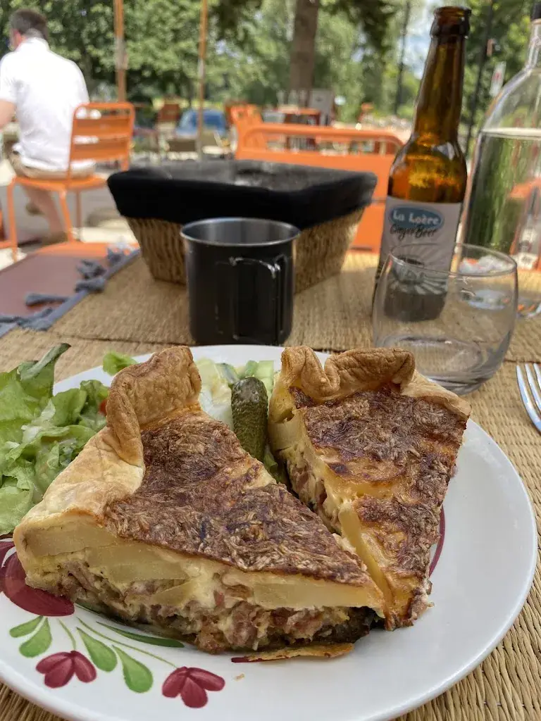 Le p’tit resto du Château - Baladin_Candes-Saint-Martin_slider_image_3