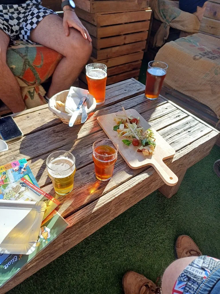 aurelia greau_La paillote d'Eliott_Bretignolles-sur-Mer_review