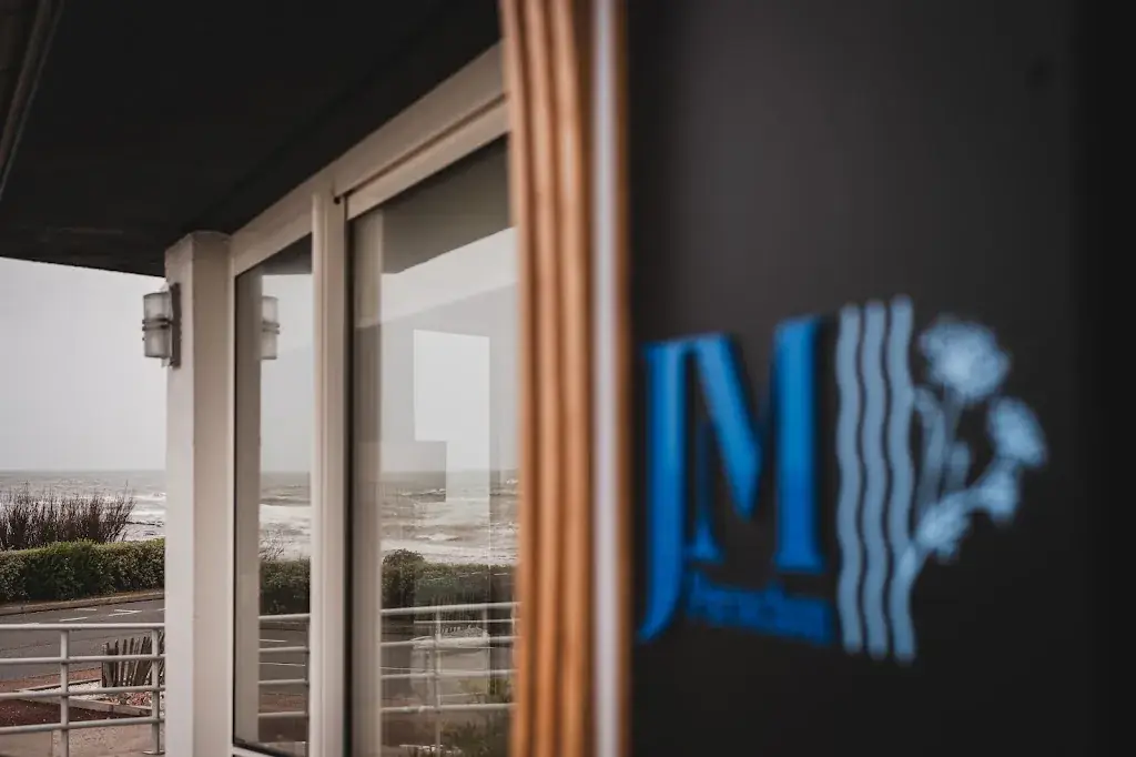 Restaurant J.M Perochon_Bretignolles-sur-Mer_slider_image_1