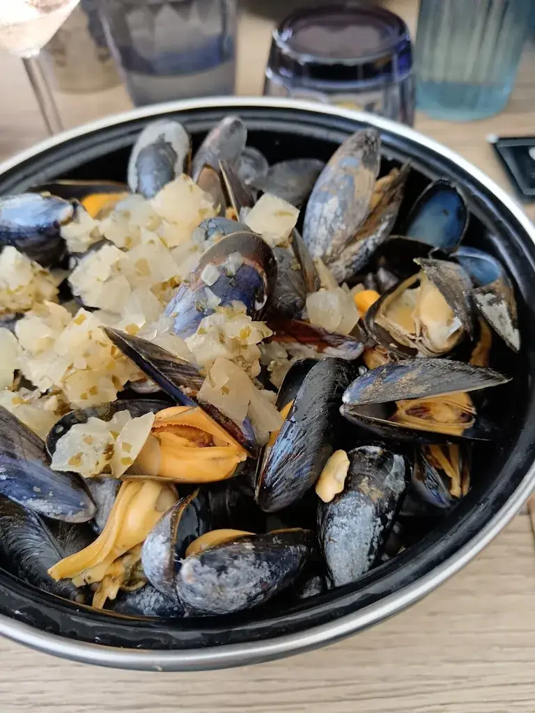 Chez Gustave_Bretignolles-sur-Mer_slider_image_2