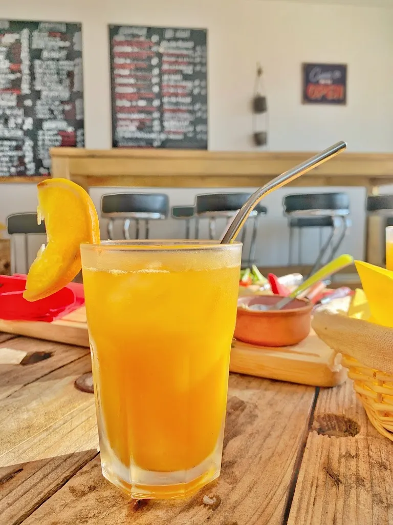 Hervé KOURGOUSSOFF_Le bar à sardines_Bretignolles-sur-Mer_review