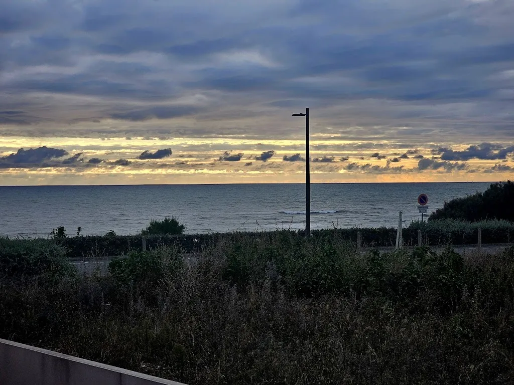 Michał Maciejewski_Logis Hôtellerie les Brisants_Bretignolles-sur-Mer_review