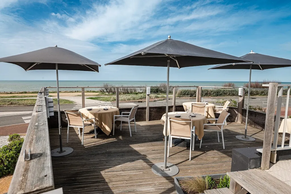 Logis Hôtellerie les Brisants restaurant in Bretignolles-sur-Mer