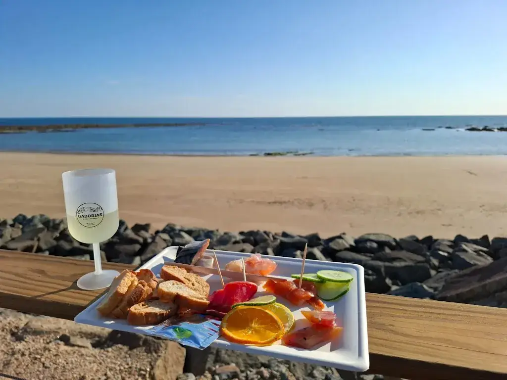 l'OstraBar Brétignolles sur mr restaurant in Bretignolles-sur-Mer
