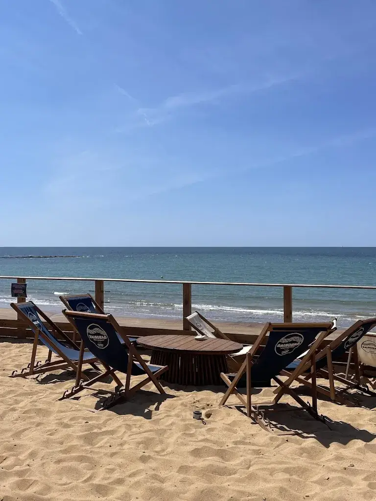 l'OstraBar Brétignolles sur mr_Bretignolles-sur-Mer_slider_image_3