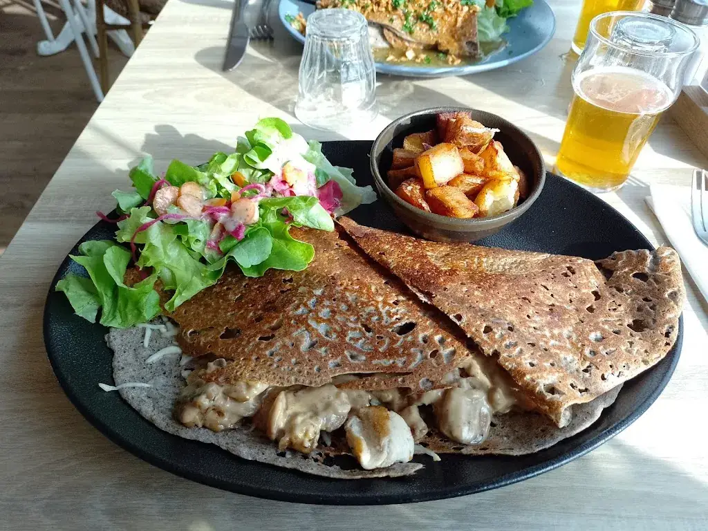 Geoff Northcombe_Les Cabines_Saint-Gilles-Croix-de-Vie_review