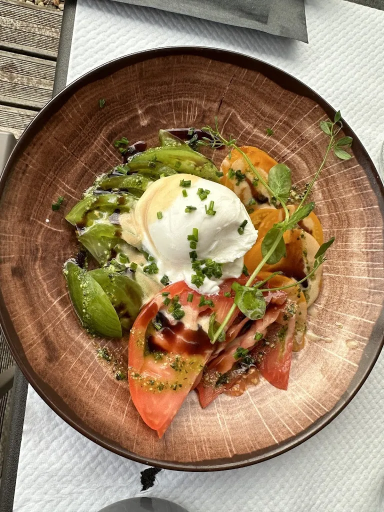 Ian van every_LA CABANE_Roëzé-sur-Sarthe_review