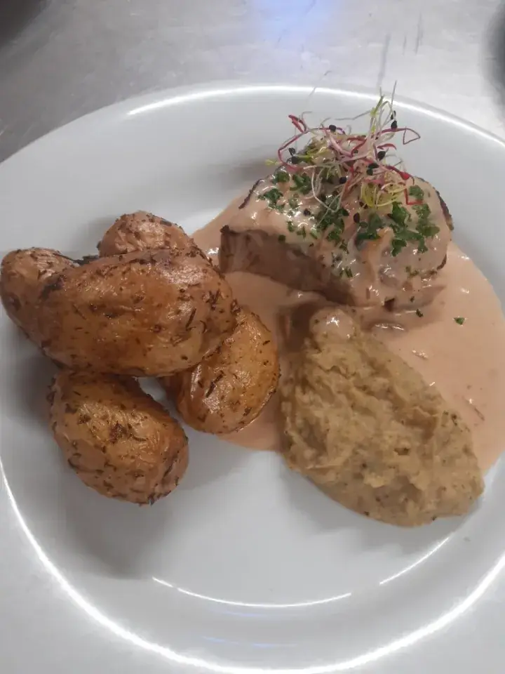 Nicolas KLEIN_L'Eternel_Fontaine-Saint-Martin_review