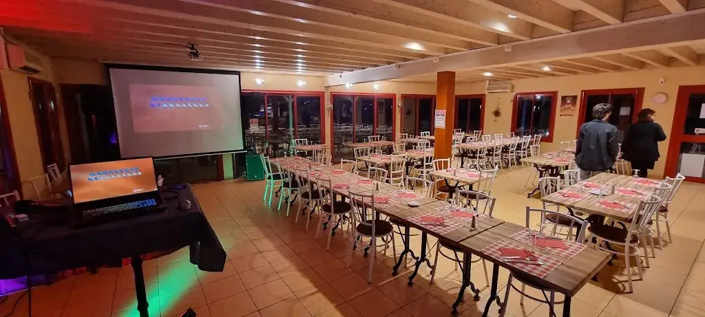 L'Eternel restaurant in Fontaine-Saint-Martin