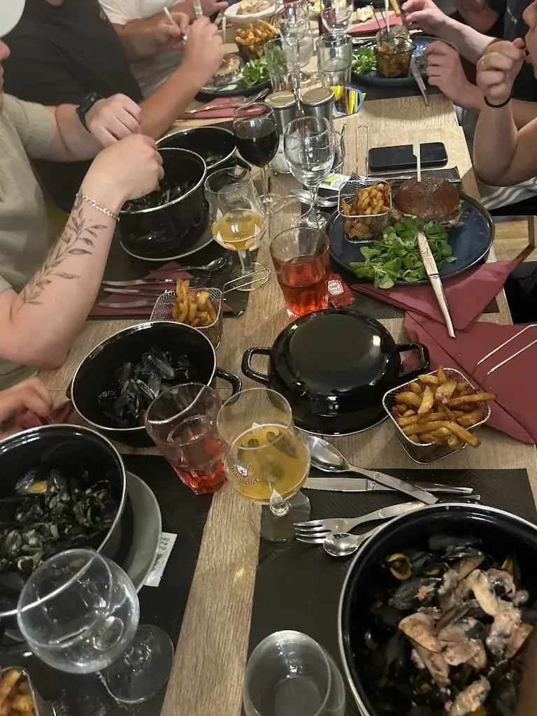 Hôtel des Voyageurs Chailland_Chailland_slider_image_3