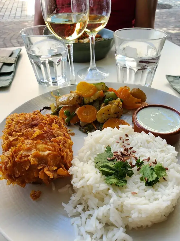 Carine ROLLAND_Omah café carquefou_Carquefou_recensione