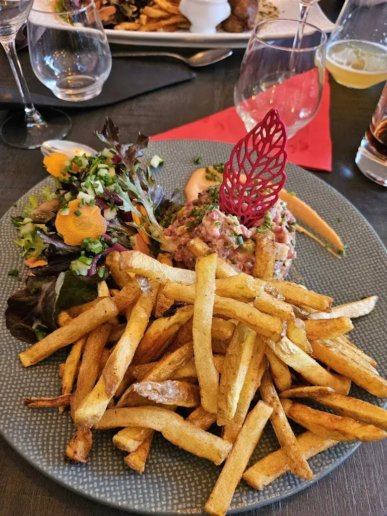 Les copains d'abord_Saint-Éloy-les-Mines_slider_image_3