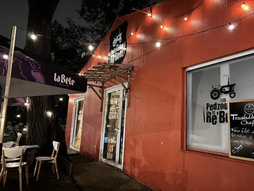 LES PEDZOUILLES SE RE'BEEF ristorante a Carquefou