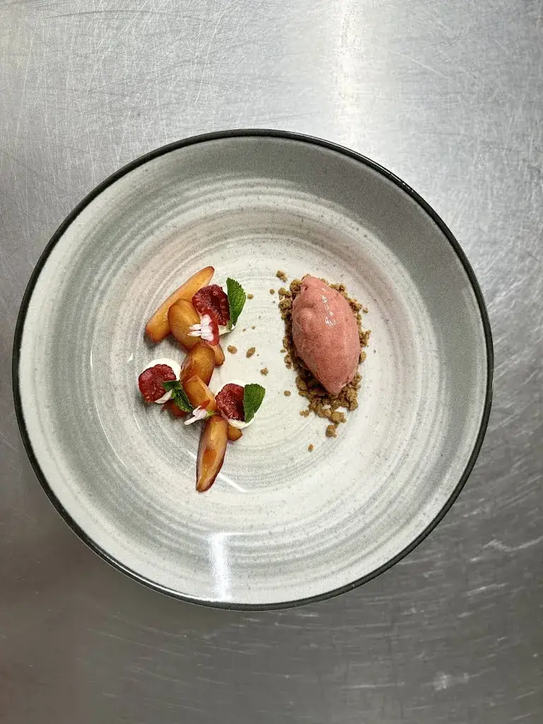 Stone Lee_Restaurant Domaine du Golf_Carquefou_review