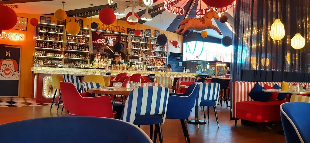 Circus_Sainte-Luce-sur-Loire_slider_image_3