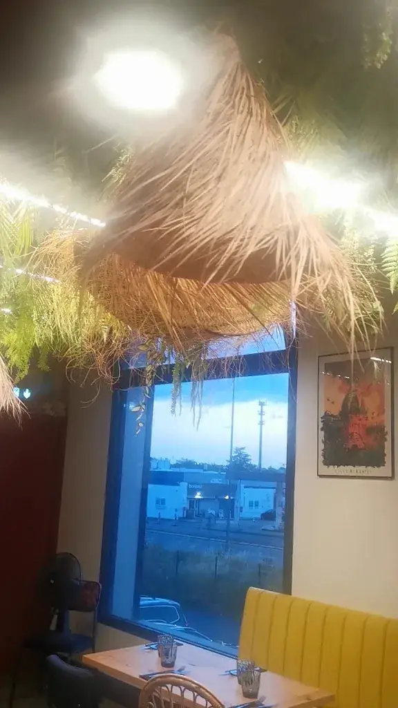 Indya_Sainte-Luce-sur-Loire_slider_image_2