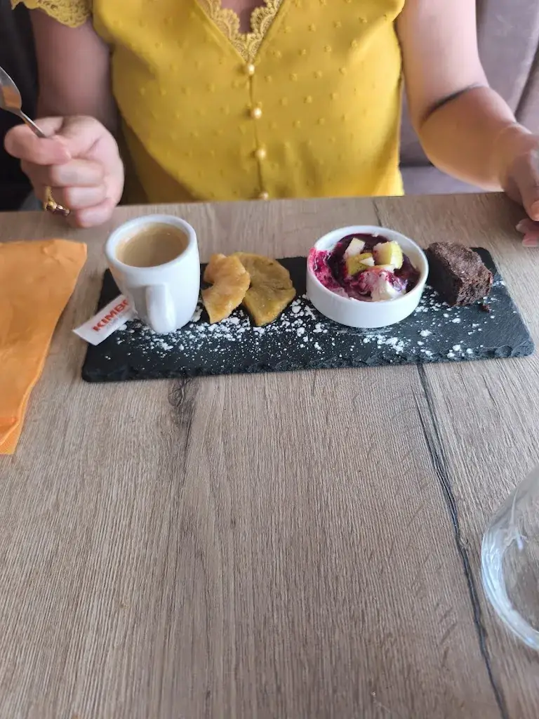 SYLVAIN-L_Le Canard à 3 Pattes Challans_Challans_review