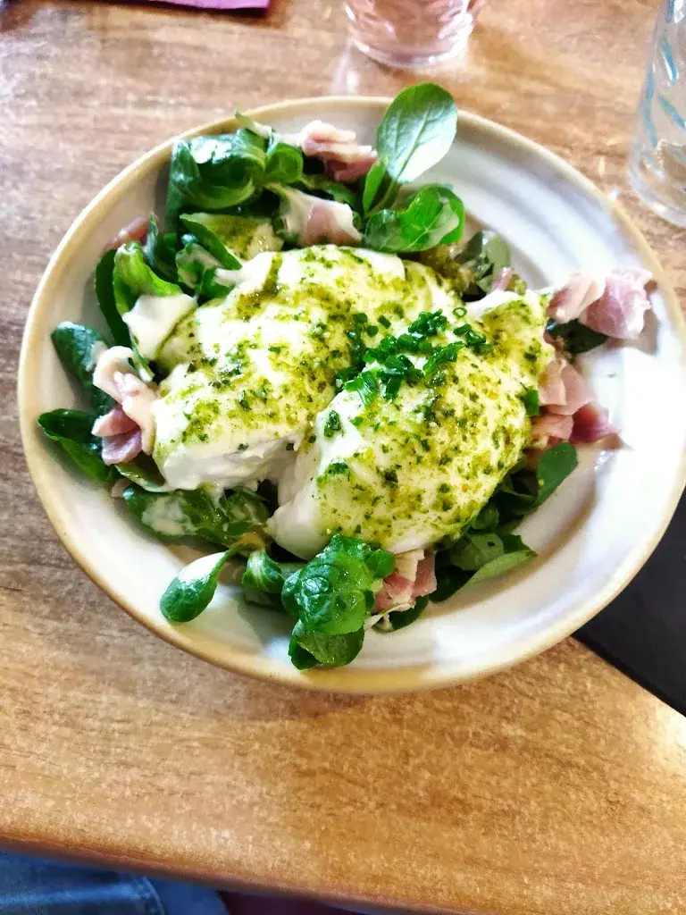 Christ B_Au p'tit Bouchon_Challans_review