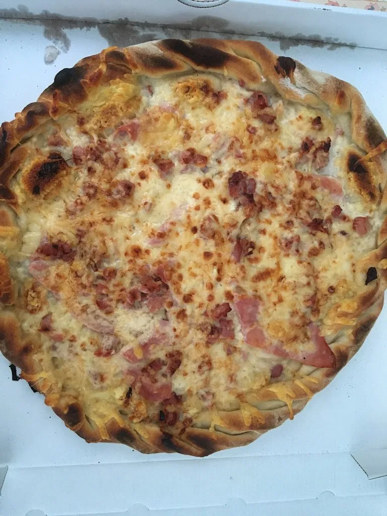 La Pizz'Savoyarde_Challes-les-Eaux_slider_image_2