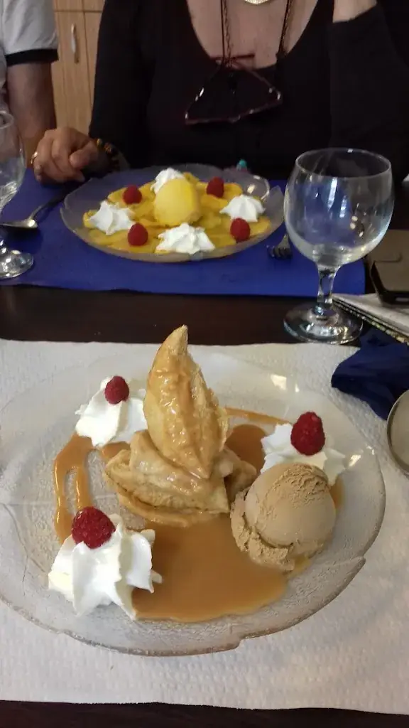 Menu_The Beautiful Fool Bar Restaurant Bed & Breakfast_Chanverrie_image_1