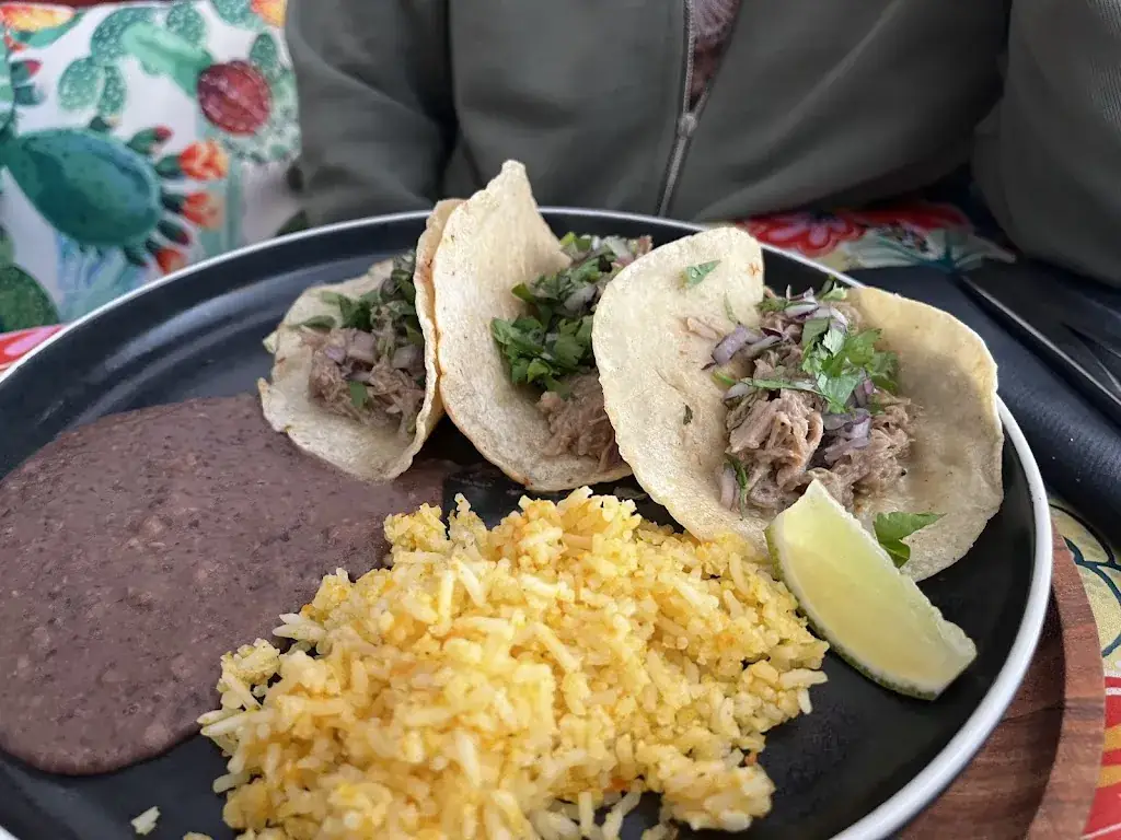 Rick Park_Amorcito corazon_Montboucher-sur-Jabron_review