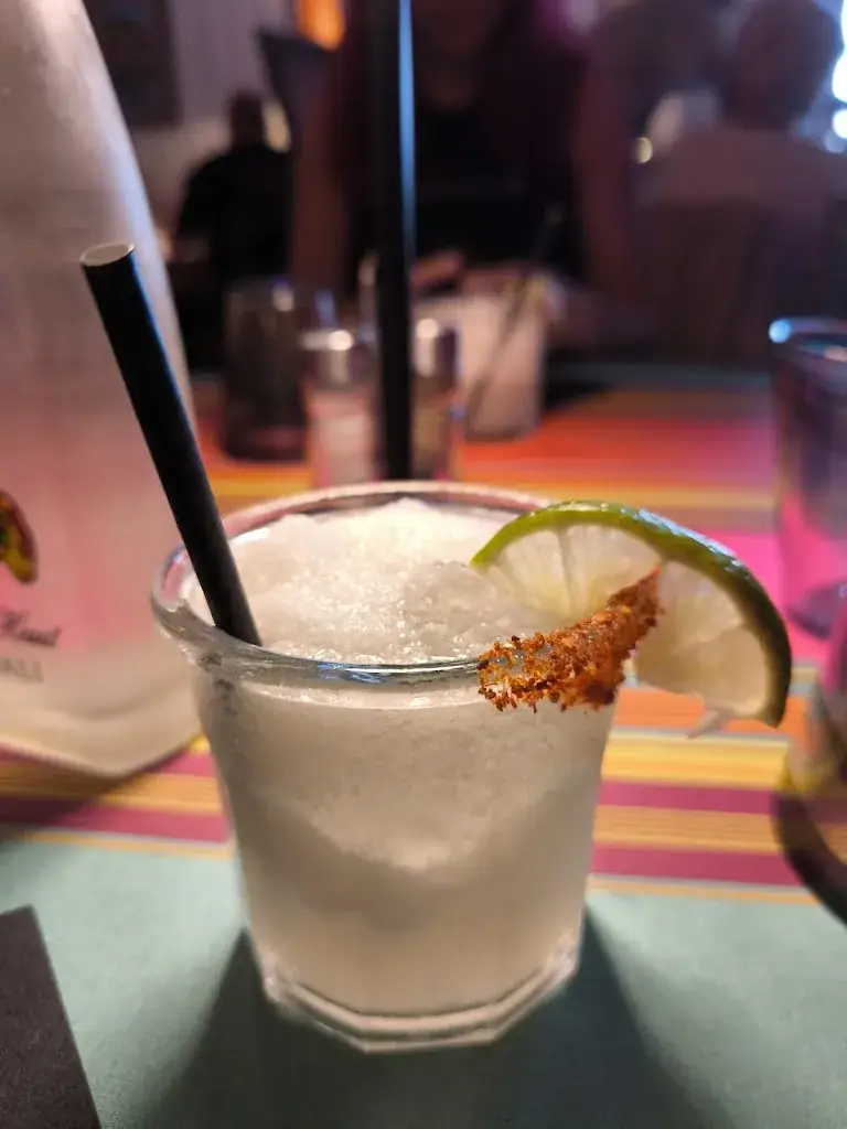 Alex D_Amorcito corazon_Montboucher-sur-Jabron_review