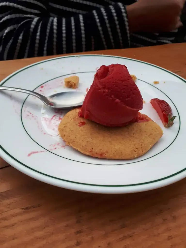 Menu_Guinguette et hébergement touristique Au Bout de l'île - Restaurant, gîte, chambres d'hôtes, yourtes et toue cabanée _Mauges-sur-Loire_image_9