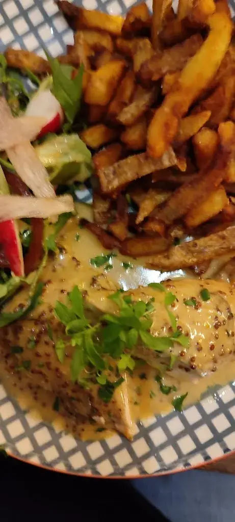 Sylvie Angot_Le Bon Cap_Chalonnes-sur-Loire_review