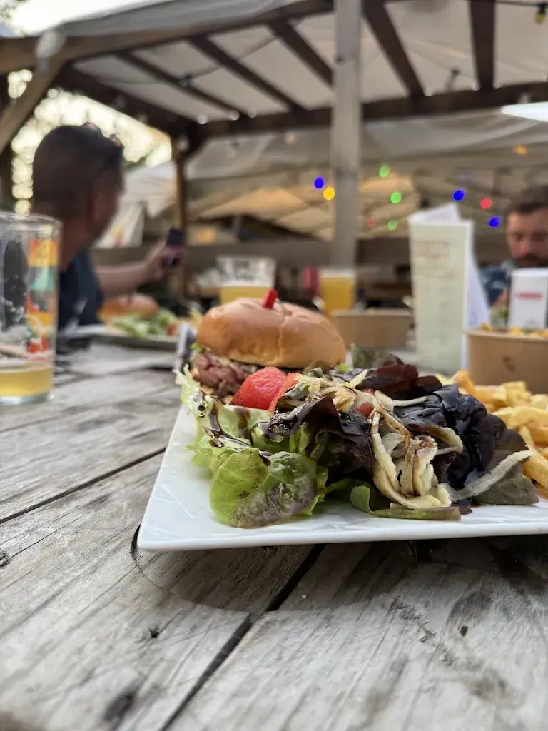 yannick G_Guinguette Port Gogane_Rochefort-sur-Loire_review