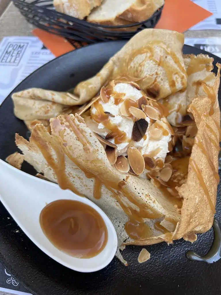 Laurette VILGICQUEL_La Pommerelle_Mauges-sur-Loire_review