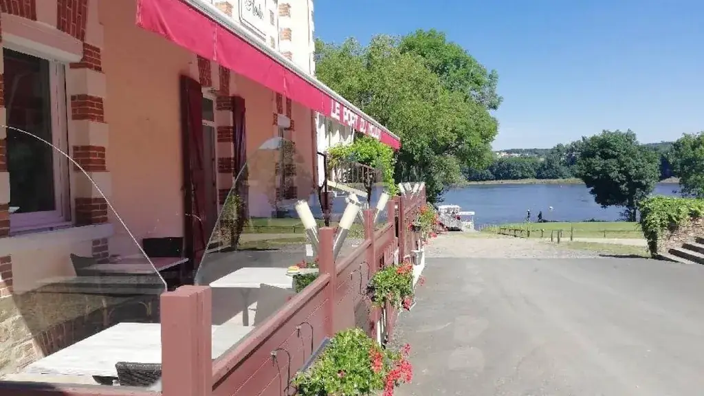 Le Port du Moulin_d'Anjou_slider_image_2