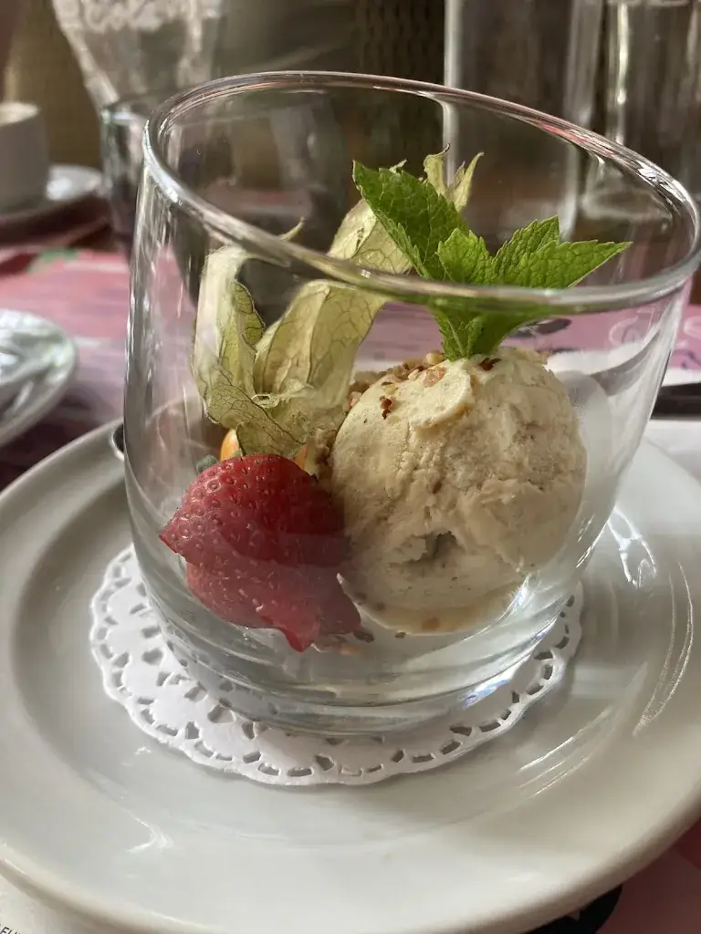 Emmanuelle Douet_Brasserie La Cohue_d'Anjou_review