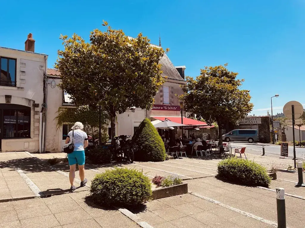 Bistrot Le 6 Sous_Oudon_slider_image_3