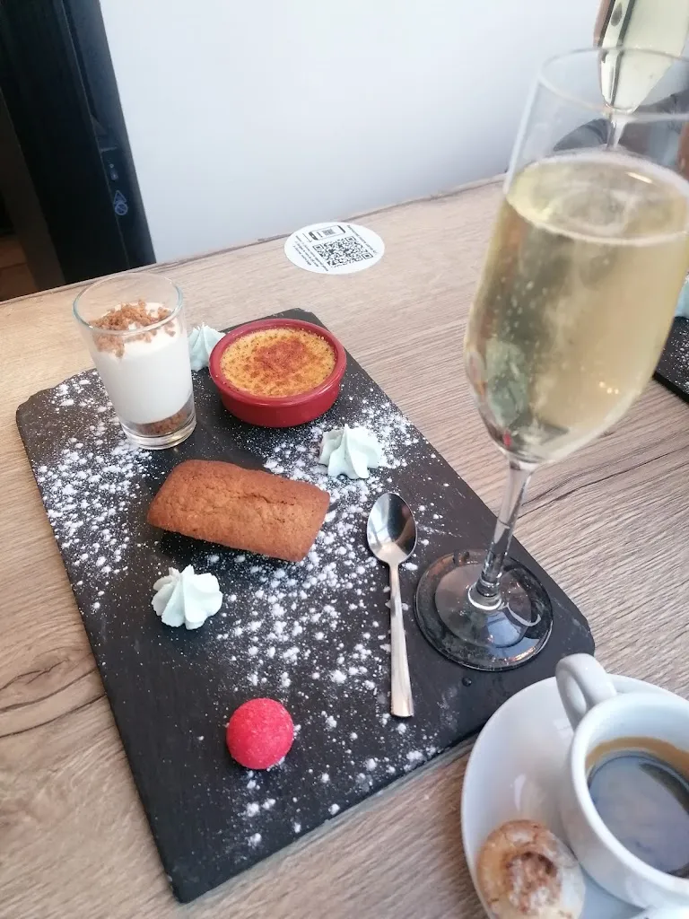 Sergio Martins_Castel Pub_Châteaubriant_review