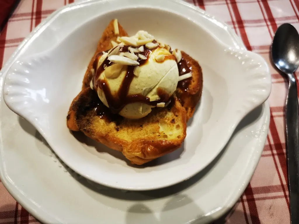 Au Vieux Castel_Châteaubriant_slider_image_3