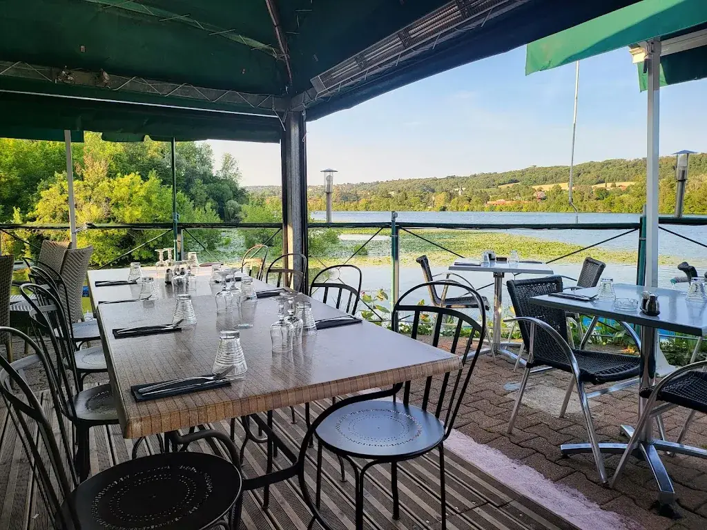 La Voile Verte Restaurant in Albigny-sur-Saône