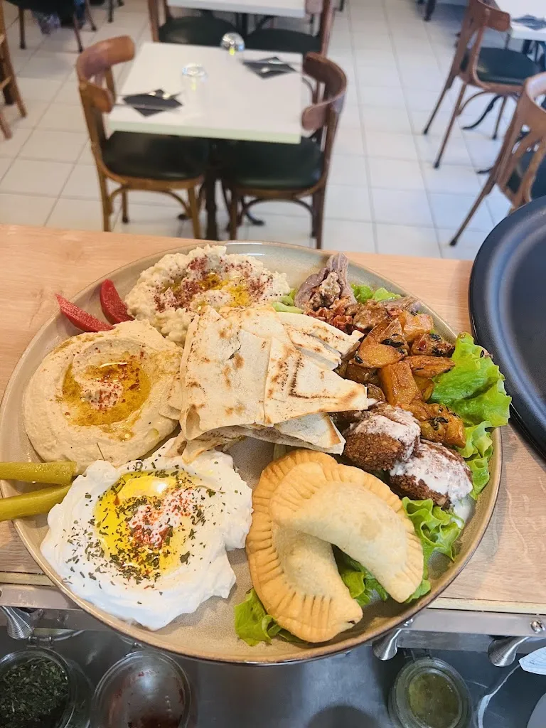 Layali liban_Châteaubriant_slider_image_3