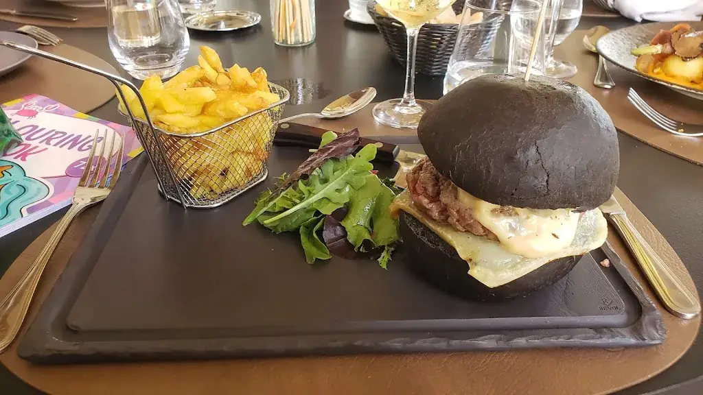 Menü_Logis Le Grand Hôtel Montval-sur-Loir_Montval-sur-Loir_Bild_8