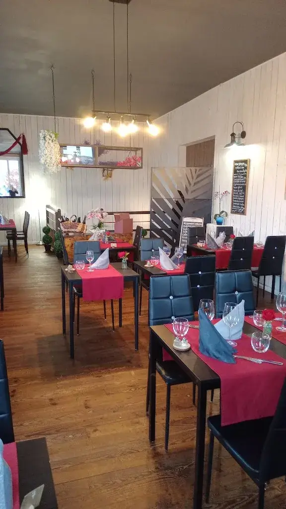 Aux Papilles De Château ristorante a Montval-sur-Loir