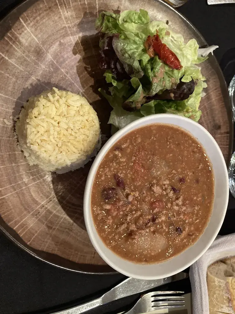 Alex S_Hôtel de la Gare_Montval-sur-Loir_review