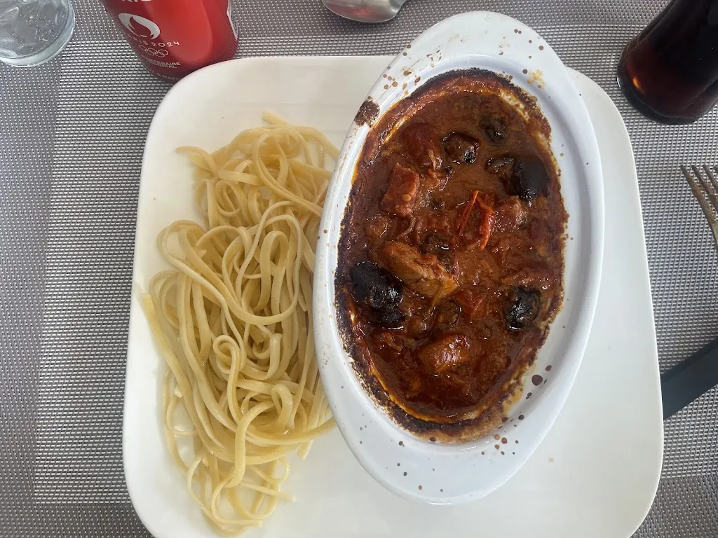 José León Campos_Restaurant / Bar Le Bon Andr'oie_Saint-André-Goule-d'Oie_review