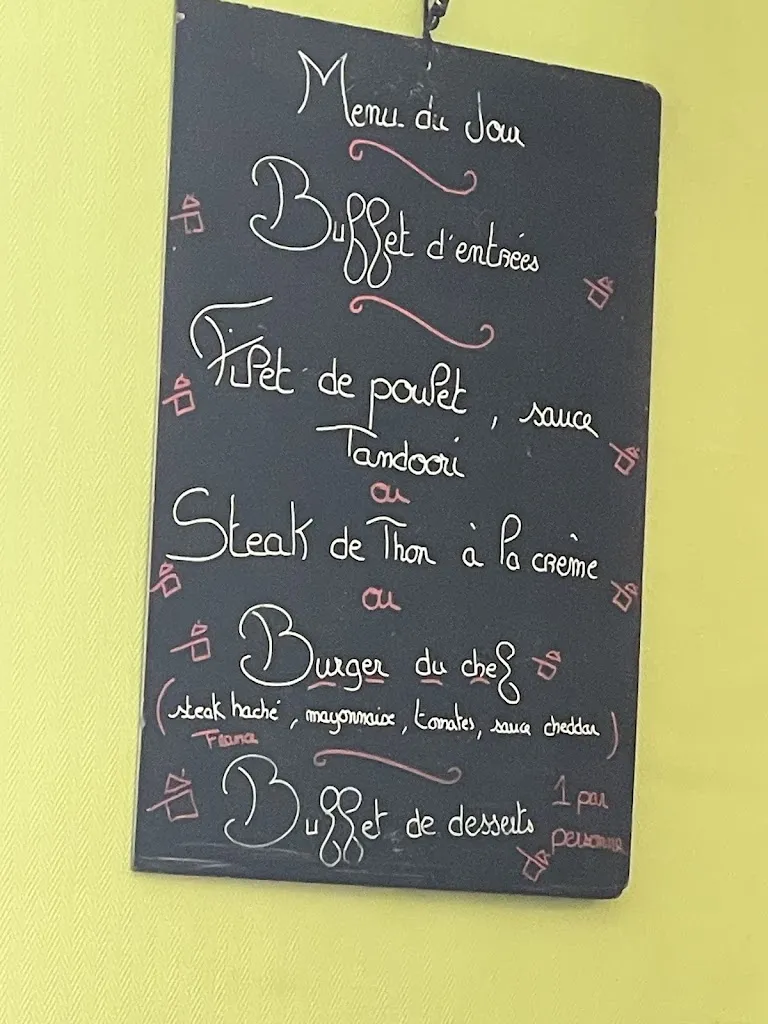 Ghislaine Mosegui-Margotteau_La Flamiche_Essarts-en-Bocage_review