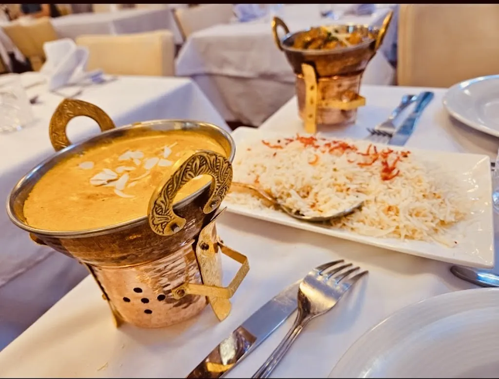 Restaurant Château Gontier Punjab_Château-Gontier-sur-Mayenne_slider_image_3