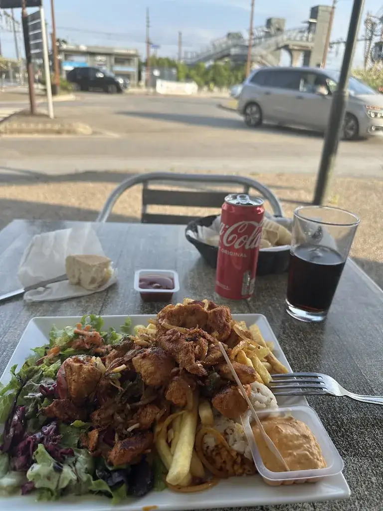 Hamza Danguir_Nes Resto_Montluel_review