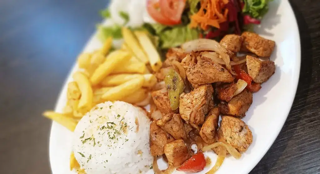 Nes Resto_Montluel_slider_image_2