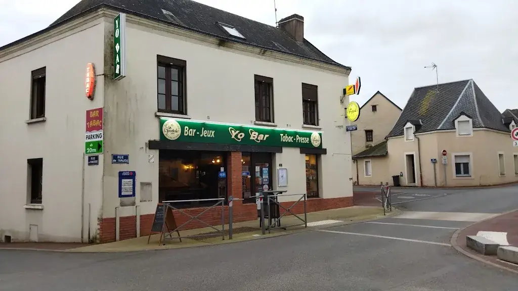 Le Yo-Bar restaurant in Chemazé