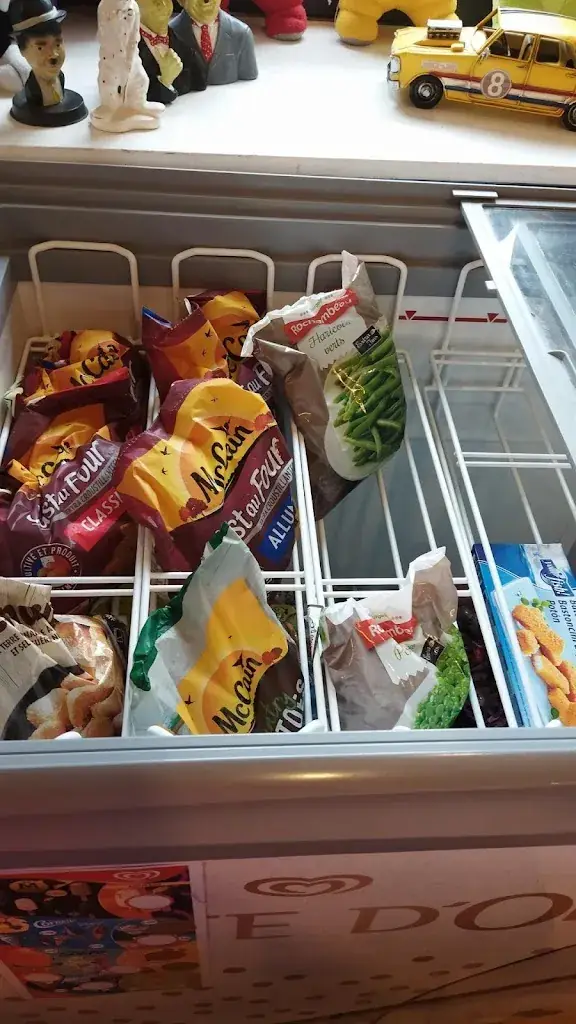 Le Yo-Bar_Chemazé_slider_image_2