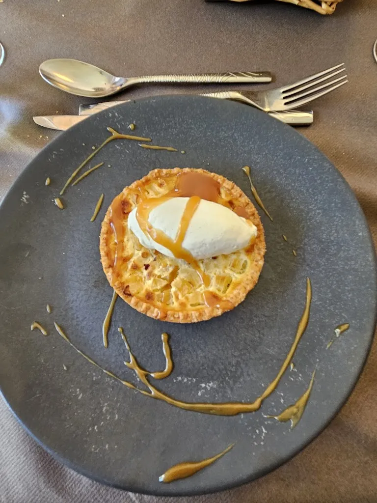 MARIE GUILLEMIN_Verte Campagne_Château-Gontier-sur-Mayenne_review