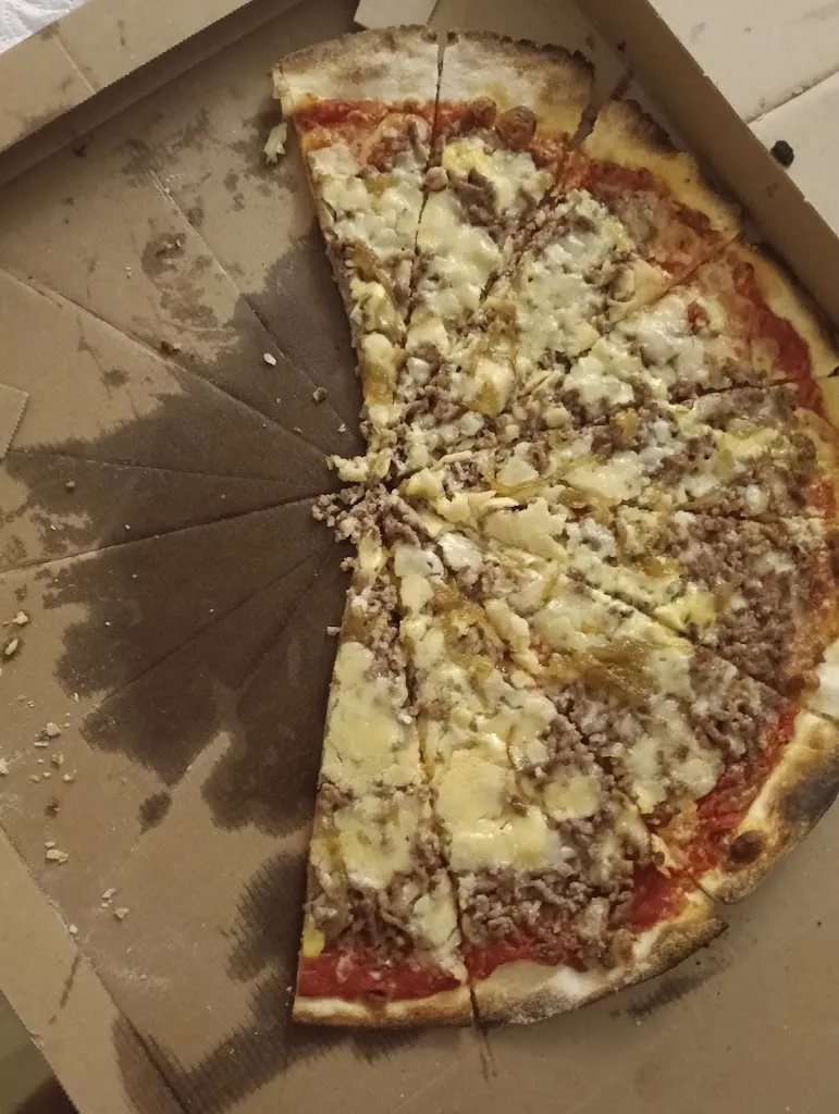 Cedric Spirckel_LE FOURNIL A PIZZA_Château-Gontier-sur-Mayenne_review